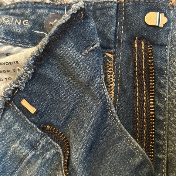 AE SUPER DISTRESSED 14 SHORT - Picture 6 of 7